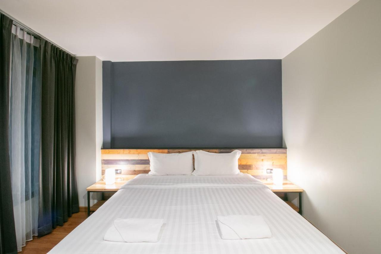 Zleepmotion Bangkok Hostel Buitenkant foto