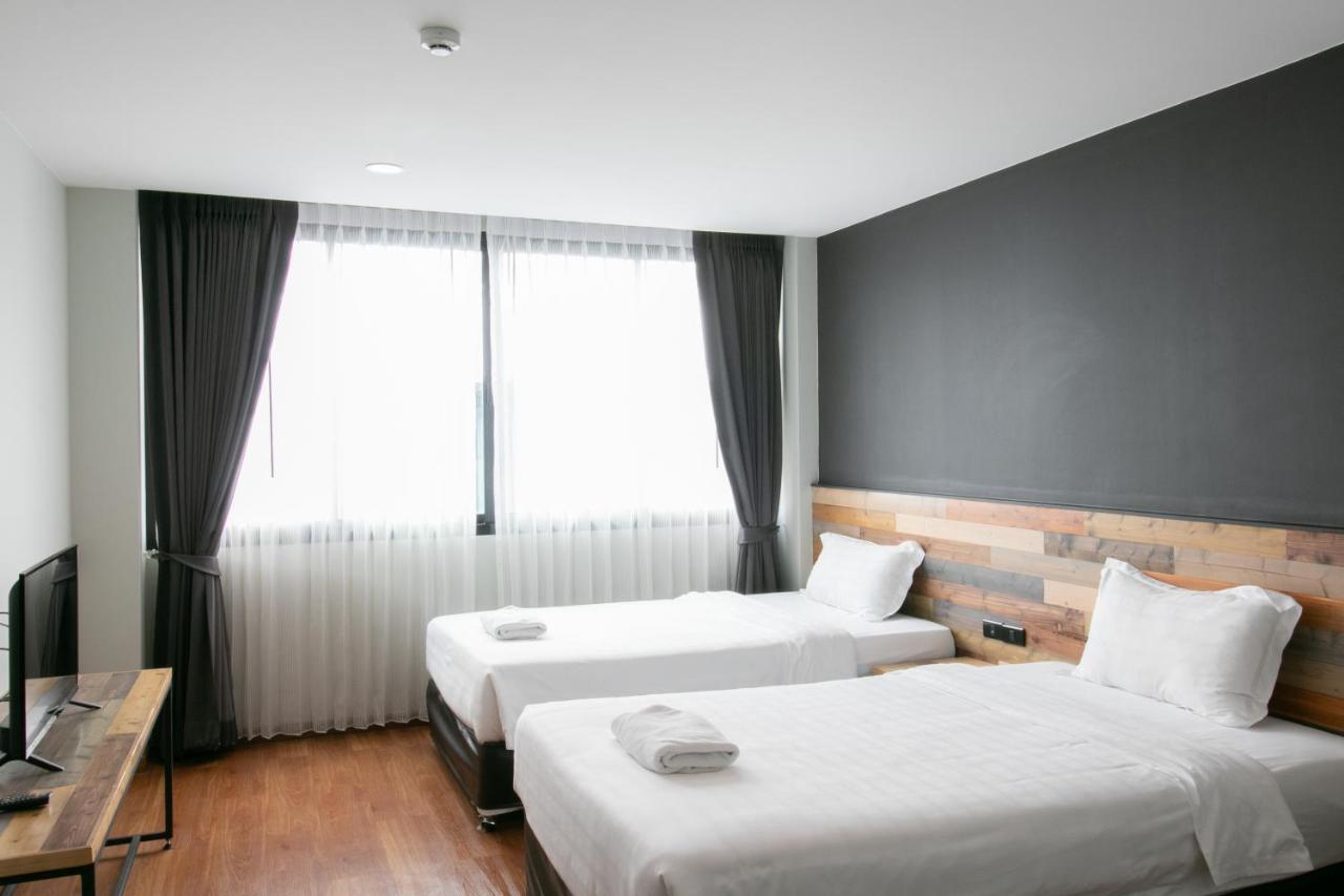 Zleepmotion Bangkok Hostel Buitenkant foto