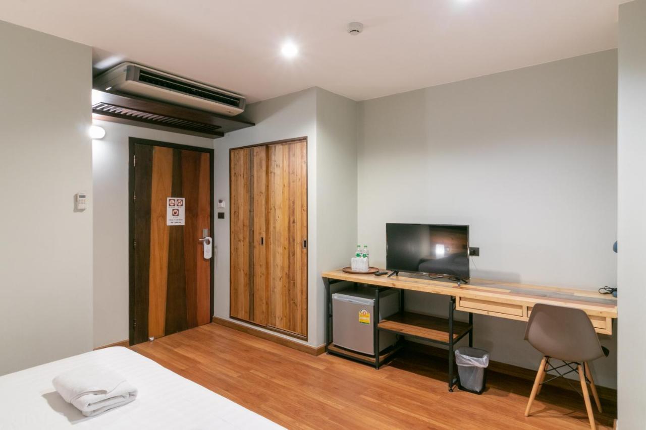 Zleepmotion Bangkok Hostel Buitenkant foto